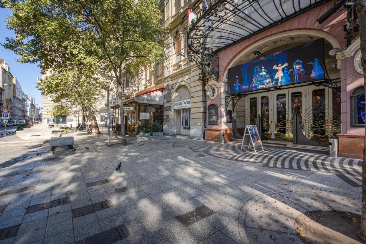 Premium Art Deco Apartment At Broadway // 4Bdr & 3Br ブダペスト エクステリア 写真